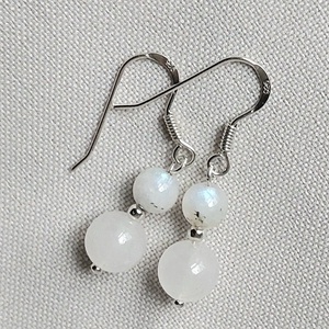 Sterling ezüst fülbevaló holdkő és hókvarc ásványokkal - esküvő - ékszer - fülbevaló - Meska.hu