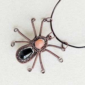 Vörösréz pók nyaklánc ónix és achát ásvány kövekkel - Meska.hu