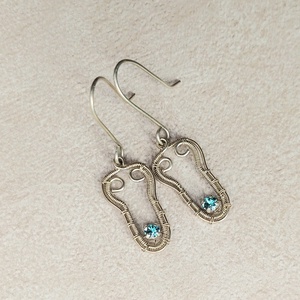 Gyűrű és fülbevaló alpakka drótból swarovski kristállyal - ékszer - ékszerszett - Meska.hu