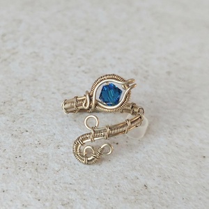 Antikolt alpakka gyűrű swarovski kristállyal - ékszer - gyűrű - statement gyűrű - Meska.hu