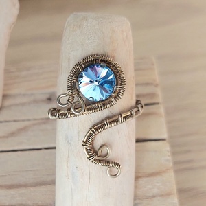 Antikolt alpakka gyűrű swarovski kristállyal - ékszer - gyűrű - statement gyűrű - Meska.hu