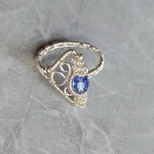 Ezüstözött állítható gyűrű swarovski kristállyal - ékszer - gyűrű - statement gyűrű - Meska.hu