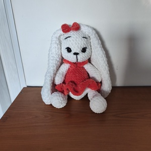 Plüss nyuszi masnival, Játék & Sport, Plüssállat & Játékfigura, Nyuszi, Horgolás, MESKA