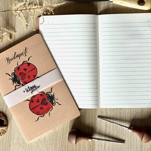 Egyedi Linómetszet - Lovebug katica füzet, Művészet, Grafika & Illusztráció, Művészi nyomat, Fotó, grafika, rajz, illusztráció, MESKA