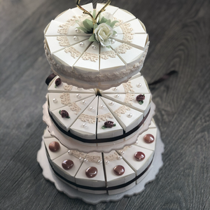 Esküvői 3 emeletes papírtorta - esküvő - dekoráció - helyszíni dekor - Meska.hu