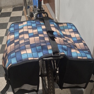 Biciklis csomagtartó táska - játék & sport - sport és kikapcsolódás - kerékpározás - biciklis táska - Meska.hu