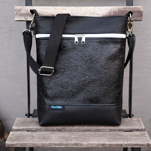  Fekete virágos nyomott mintás válltáska - Meska.hu