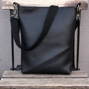  Szürke virágos nyomott mintás válltáska - táska & tok - kézitáska & válltáska - válltáska - Meska.hu