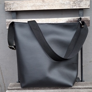 Fekete és barna mintás válltáska,oldaltáska - táska & tok - kézitáska & válltáska - válltáska - Meska.hu