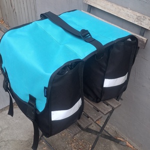 Biciklis csomagtartó táska - játék & sport - sport és kikapcsolódás - kerékpározás - biciklis táska - Meska.hu