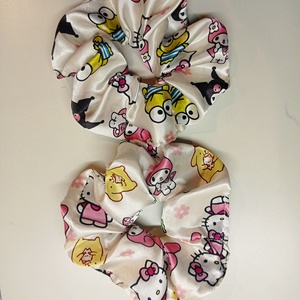 Hello Kitty szatén hajgumi - Meska.hu