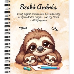Személyre szabható - Cuki lajhár Apa és két gyereke mintás A6-os füzet, Otthon & Életmód, Papír, írószer, Jegyzetfüzet & Napló, , MESKA