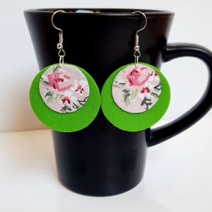 Zöld virágos textilfülbevaló - ékszer - fülbevaló - karika fülbevaló - Meska.hu