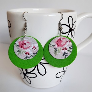 Zöld virágos textilfülbevaló - ékszer - fülbevaló - karika fülbevaló - Meska.hu