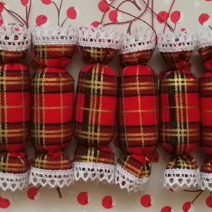 Textil szaloncukor - skótkockás, Karácsony, Karácsonyi lakásdekoráció, Karácsonyfadíszek, Varrás, MESKA