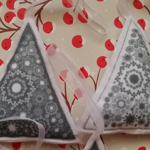 Karácsonyfadísz  szürke-fehér  - karácsony - karácsonyi lakásdekoráció - karácsonyfadíszek - Meska.hu