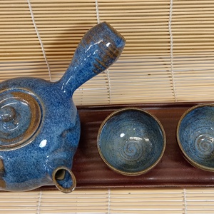 Nyeles teáskanna (kyusu) tálcával, kető csészével - otthon & életmód - konyhafelszerelés, tálalás - konyhai tárolás - tea & kávé tárolás - Meska.hu