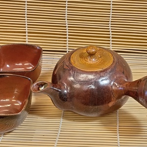 Nyeles teáskanna (kyusu) tálcával, kető csészével, Otthon & Lakás, Konyhafelszerelés, tálalás, Konyhai tárolás, Tea & Kávé tárolás, Kerámia, MESKA