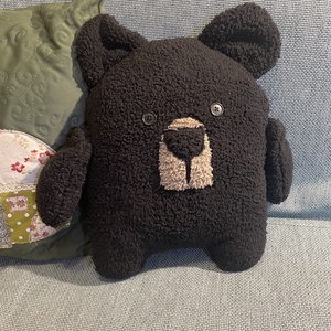 Feketemedve - mackó formájú puha párna, Otthon & Életmód, Lakástextil, Párna & Párnahuzat, Díszpárna (belsővel együtt), Varrás, Hímzés, MESKA