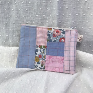 Pici, virágos patchwork cipzáras neszesszer - táska & tok - pénztárca & más tok - aprópénztartó - Meska.hu