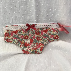 Bugyi neszesszer vagy tolltartó, Otthon & Életmód, Papír, írószer, Tolltartó & Ceruzatekercs, Varrás, MESKA