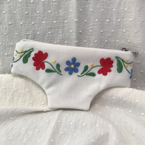 Bugyi neszesszer vagy tolltartó, Otthon & Életmód, Papír, írószer, Tolltartó & Ceruzatekercs, Varrás, MESKA