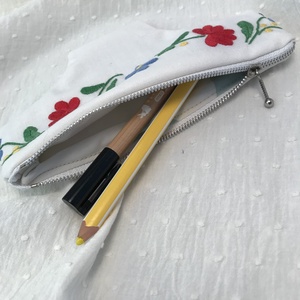 Bugyi neszesszer vagy tolltartó - otthon & életmód - papír, írószer - tolltartó & ceruzatekercs - Meska.hu