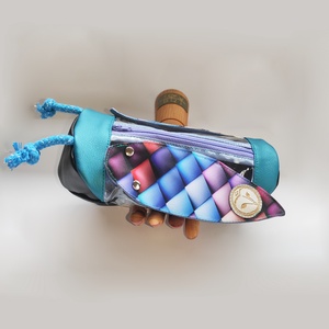 Rombuszkék Buggy  tolltartó - otthon & életmód - papír, írószer - tolltartó & ceruzatekercs - Meska.hu