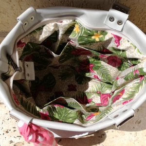 NYÁRI VÁSÁR! Bőr táska fehér drapp pöttyös /válltáska /oldal táska  -  - Meska.hu