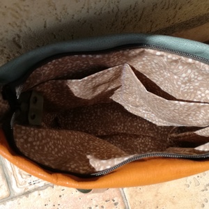 Bőrtáska sárga zöld mintás /válltáska /oldal táska  - táska & tok - kézitáska & válltáska - vállon átvethető táska - Meska.hu