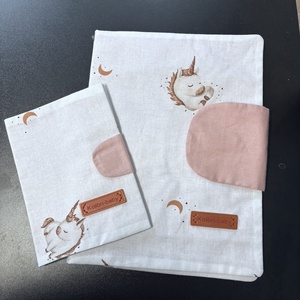 Pelenkázó neszeszer, vízálló alátét és kiskönyvborító , Táska & Tok, Neszesszer, Varrás, MESKA