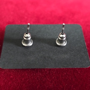 Magyar zászlós, kézzel készült fa fülbevaló � UV gyantával - ékszer - fülbevaló - pötty fülbevaló - Meska.hu