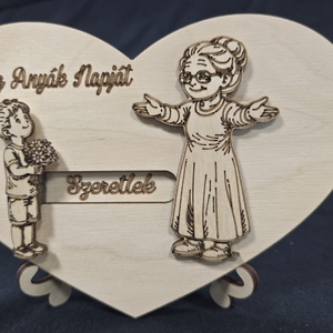 Anyák napi fa ajándék, állvánnyal � mama és fiú unoka, egyedi felirattal - Meska.hu