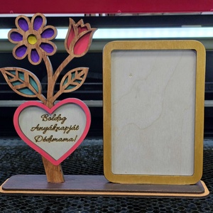Egyedi fa virágos képkeret � Anyák napi ajándék, gravírozott szívvel - otthon & életmód - dekoráció - asztal és polc dekoráció - asztaldísz - Meska.hu