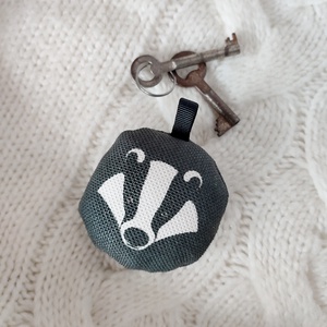 Textil kulcstartó � Borz - táska & tok - kulcstartó & táskadísz - kulcstartó - Meska.hu