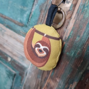 Textil kulcstartó  Lajhár - táska & tok - kulcstartó & táskadísz - kulcstartó - Meska.hu