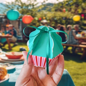 Muffin alakú dobozka, zsúrokra, partikra, csak úgy - KÉK - Meska.hu