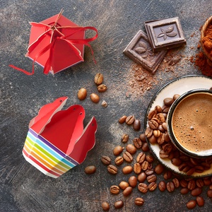 Muffin alakú dobozka, zsúrokra, partikra, csak úgy - PIROS - esküvő - emlék & ajándék - doboz - Meska.hu