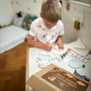 Dínó szett - dínós festhető gipszfigurák - játék & sport - készségfejlesztő és logikai játék - oktató játékok - Meska.hu