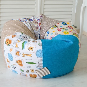 Vidám színű, süppedős patchwork babzsákfotel - KAMASZ MÉRET - kék, klasszikus formájú babzsák tiniknek, Otthon & Életmód, Bútor, Babzsákfotel, Varrás, MESKA
