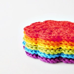 Szivárvány színű horgolt poháralátét,, lakásdekoráció szett 6 db - otthon & életmód - konyhafelszerelés, tálalás - tálalás - tányér- és poháralátét - Meska.hu