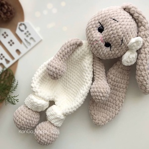 Horgolt nyuszis szundikendő - baba - mama - baba játékok - szundikendő, alvóka - Meska.hu