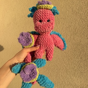Puha Zsenília Vízi Sárkány � Horgolt kabala (20-25 cm) - játék & sport - plüssállat & játékfigura - plüss sárkány - Meska.hu