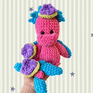 Puha Zsenília Vízi Sárkány � Horgolt kabala (20-25 cm) - Meska.hu
