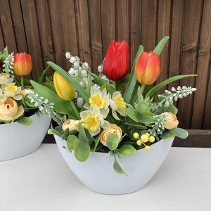 Tulipános asztaldísz 25 cm , Otthon & Életmód, Dekoráció, Virágdekoráció, Virágdíszek, Virágdísz kaspóban, Virágkötés, MESKA