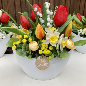 Tulipános asztaldísz 20 cm  - otthon & életmód - virágdekoráció - virágdíszek - virágdísz kaspóban - Meska.hu