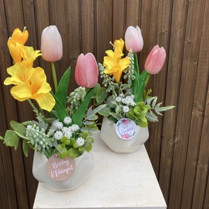 Tulipános asztaldísz , Otthon & Életmód, Virágdekoráció, Virágdíszek, Virágdísz kaspóban, Virágkötés, MESKA