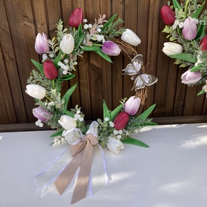 Tulipános ajtódísz , Otthon & Életmód, Dekoráció, Ajtó- és ablak dekoráció, Ajtódísz & Kopogtató, Virágkötés, MESKA