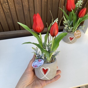 Tulipános asztaldísz - otthon & életmód - virágdekoráció - virágdíszek - virágdísz kaspóban - Meska.hu