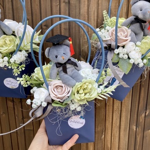 Ballagási virágt�ska - otthon & életmód - virágdekoráció - virágok - virágcsokor - Meska.hu